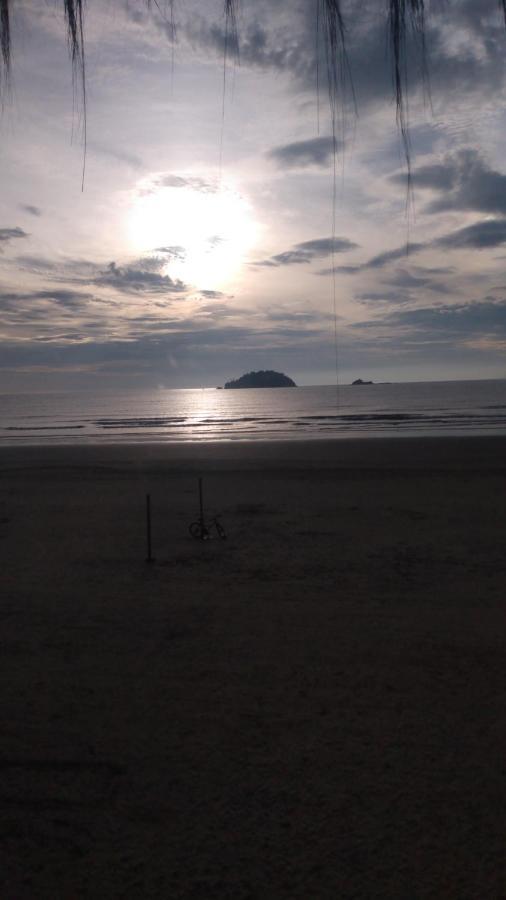 Suites Pe Na Areia Peruíbe Kültér fotó